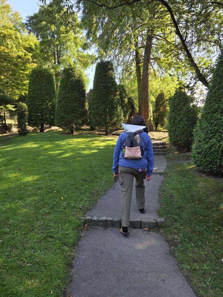 Gehrezitation im japanischen Garten in den Bonner Rheinauen