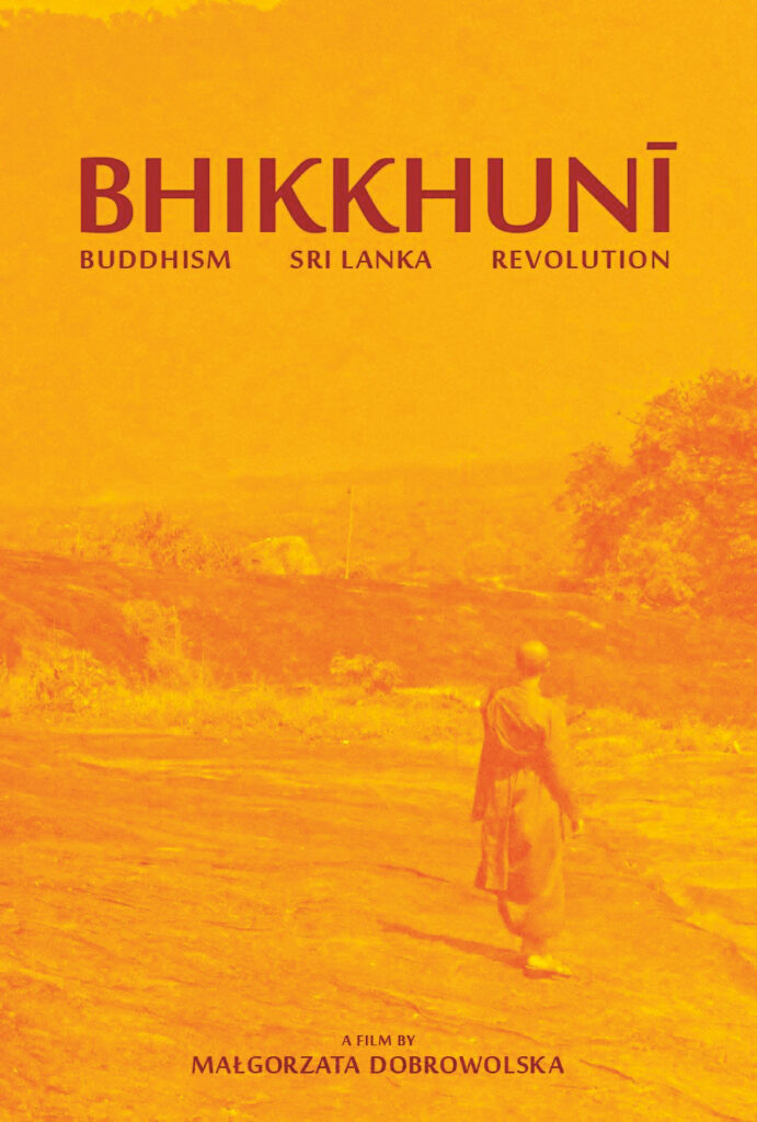 Filmplakat Bhikkhuni Organge gefärbtes Foto von Mönch in Landschaft